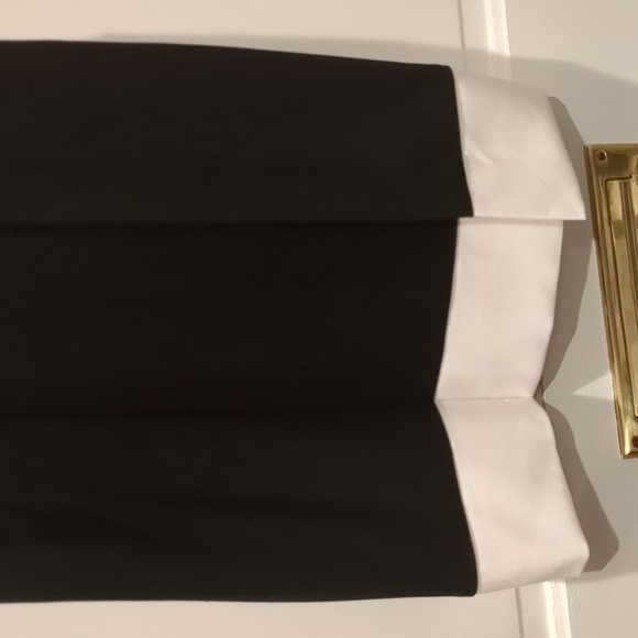 🌞Calvin Klein EUC black-and-white colorblock dress-- with pockets! - Picture 4 of 8